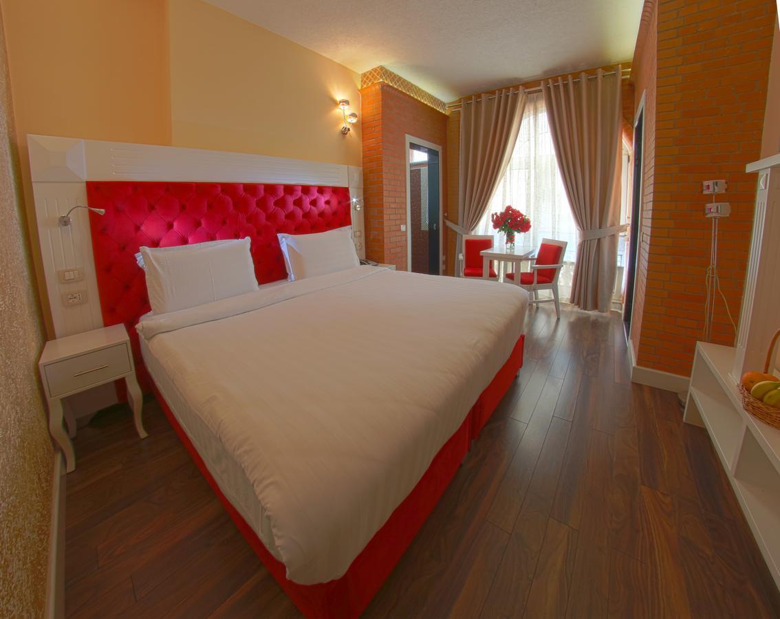 The Red Bricks Hotel Shkodër Exterior foto