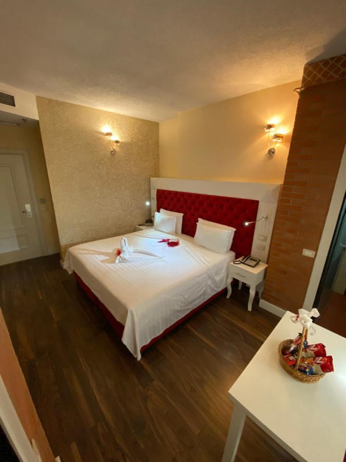 The Red Bricks Hotel Shkodër Exterior foto